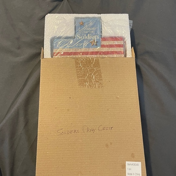 Soldier’s Prayer Decorative Ceramic Cross - Picture 4 of 5